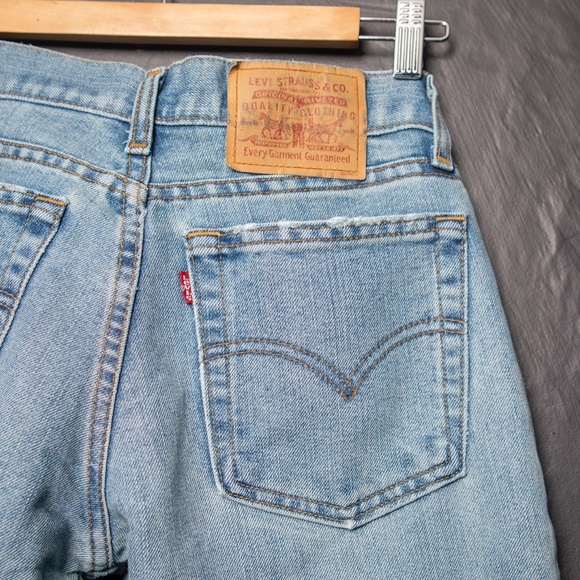 Men's Levi's Light Wash Jeans Zipper Front - Picture 4 of 5